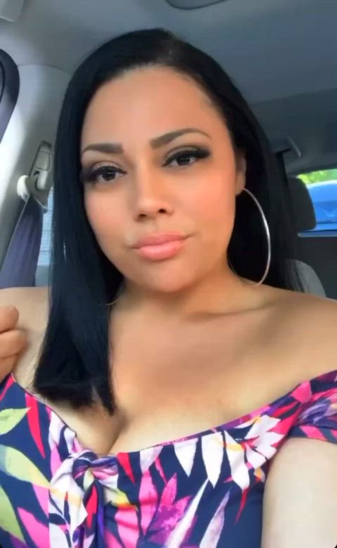 cleavage jessica latina lips milf sexy gif