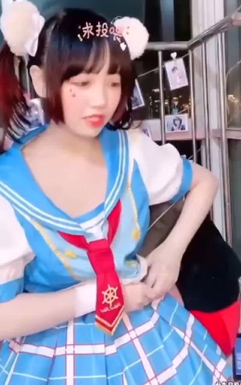 amateur downblouse japanese natural tits nipslip puffy nipples tiktok tits gif