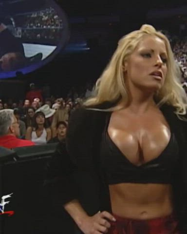 Trish Stratus