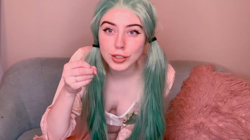 let me give you some soft, sweet JOI while i fuck myself with my dildo (full link