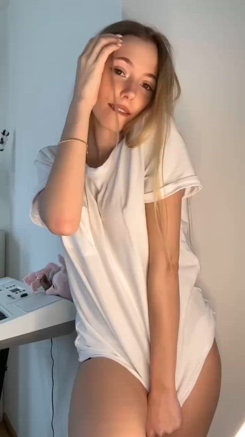 onlyfans teen tits just-boobs gif