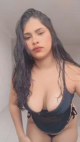 [Selling](18) years old (Latina lady) My Snapchat Yiyi.3x, Kik Yiyi.3x