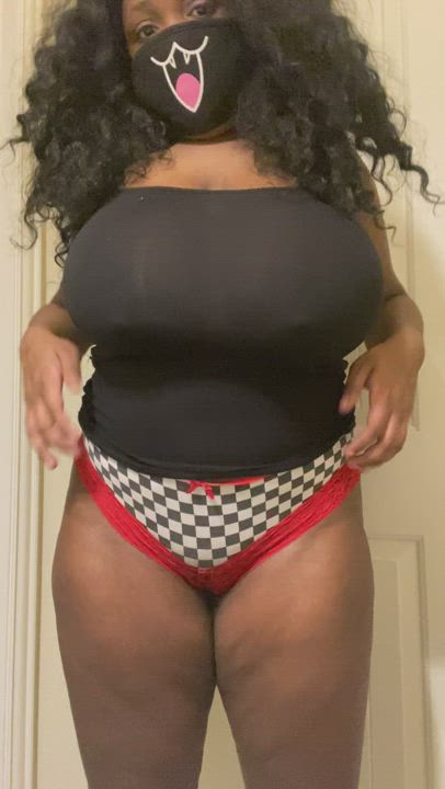 Have you appreciated some huge ebony tits before black history month ends?
