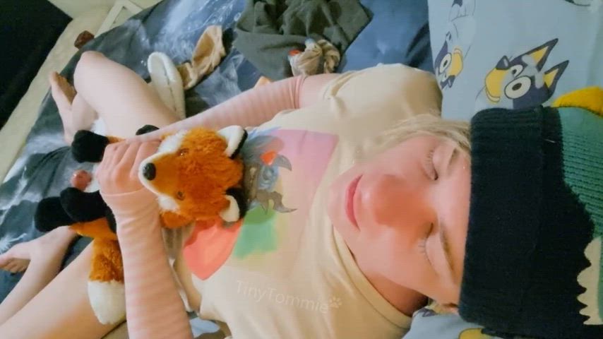 amateur cum cumshot cute femboy humping onlyfans stuffie humping teen twink femboys