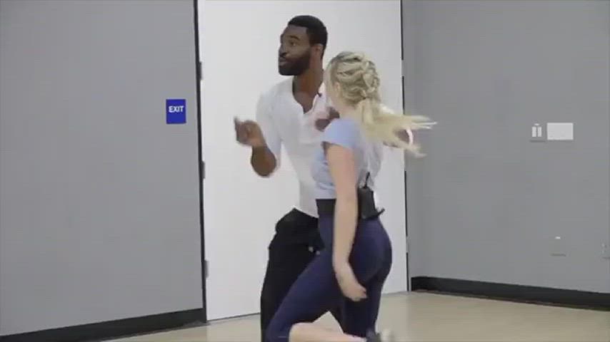 ass evanna lynch jiggle gif