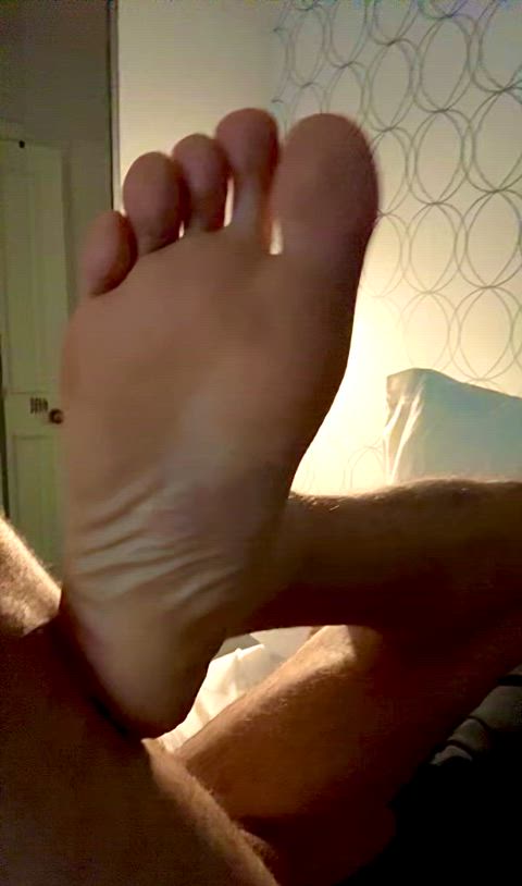 cum on feet dirty feet european feet feet fetish foot worship jock toes twink gif