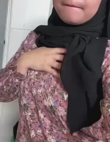 hijab malaysian muslim tits gif