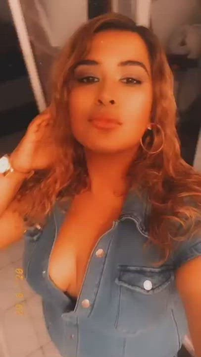 Big Tits Bouncing Tits Huge Tits Indian MILF Muscular Milf Natural Tits gif