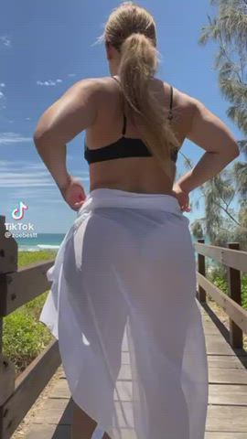 big ass bikini pawg thick thighs thong gif