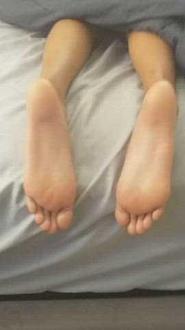 cum on my thai soles