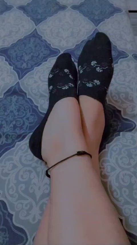 ankle socks cum on feet feet fetish foot worship footjob socks teasing gif