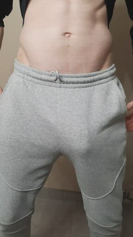 It's grey sweatpants season [M]