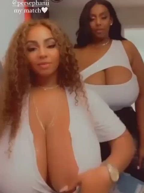 big tits ebony huge tits natural tits gif