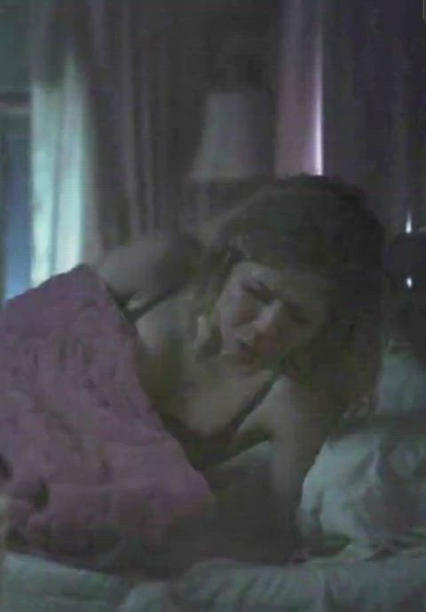 bra cleavage jennette mccurdy gif