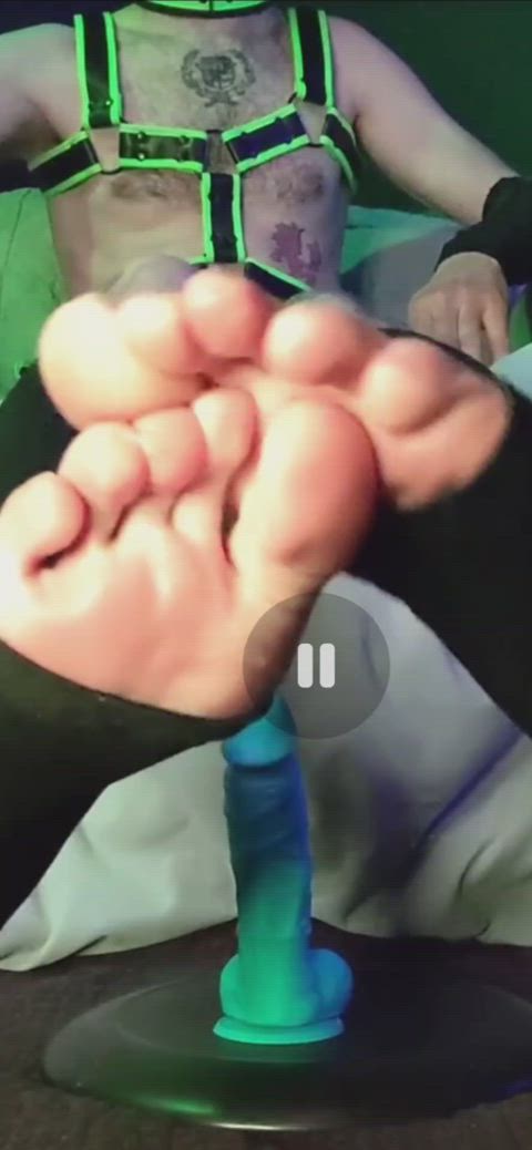 bisexual feet feet fetish foot foot fetish foot worship footjob gay socks toes gif