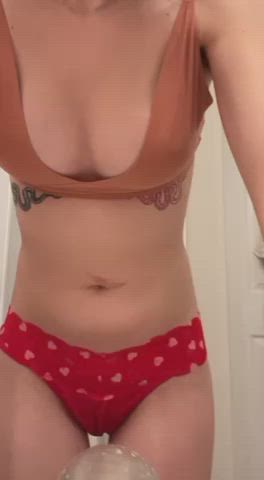 if you’re looking for a kinky slut with piercings, im the girl for you