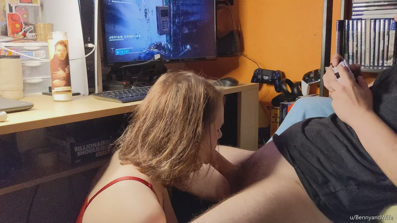 Blowjob Freeuse Gamer Girl OnlyFans Wife gif