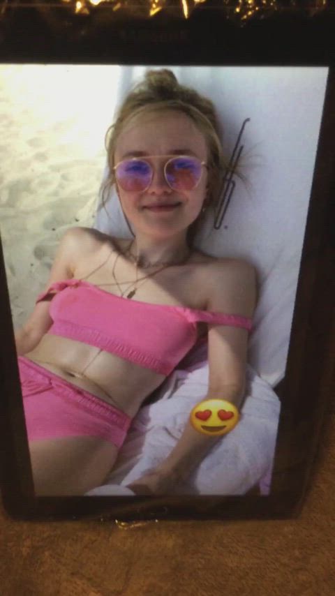 bikini celebrity cum cumshot dakota fanning jerk off tribute gif