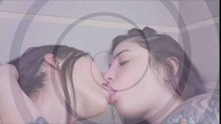 close up hypnosis kissing lesbians tongue fetish gif