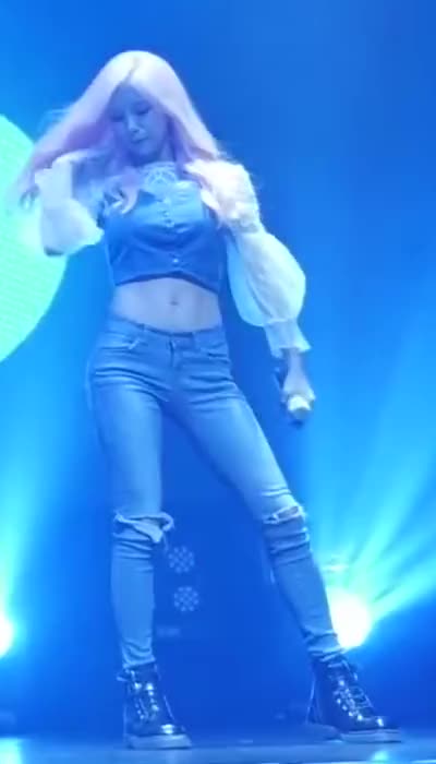 160215 Hyunyoung midriff 2 (Tell me tell me) 2 loop