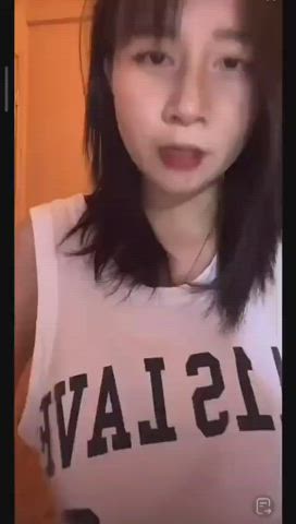 asian nipslip sideboob gif