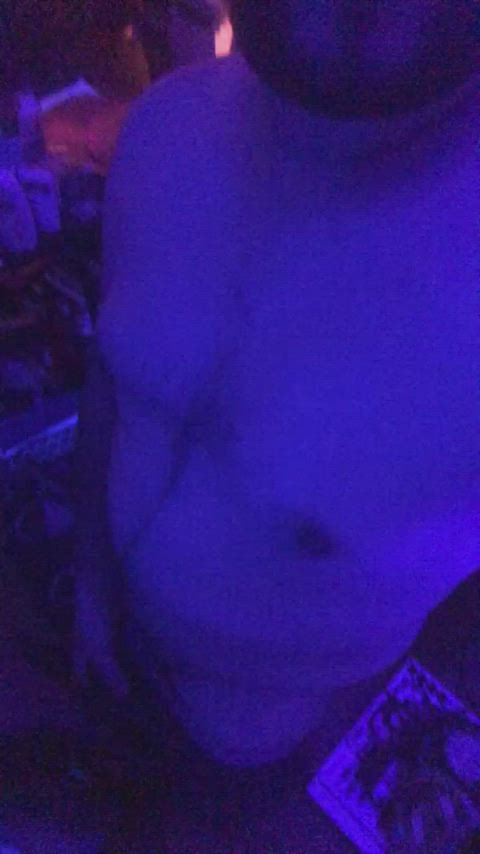 Glowing lights [m]