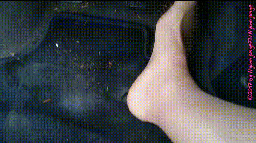 car close up crossdressing foot fetish pantyhose toes gif
