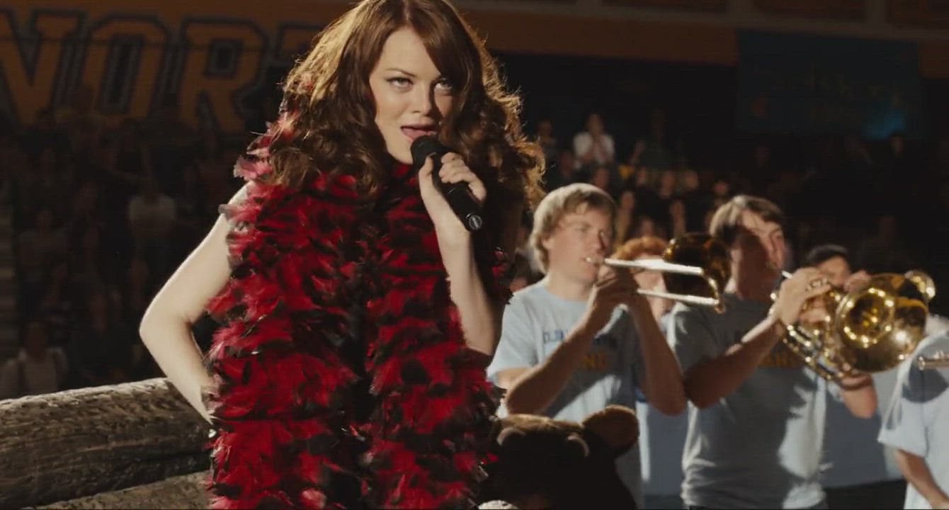 emma stone age 21 easy a