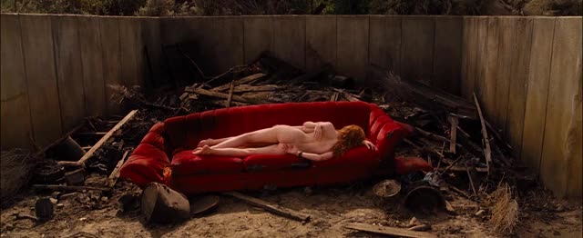 Ellie Bamber - Nocturnal Animals (2016)