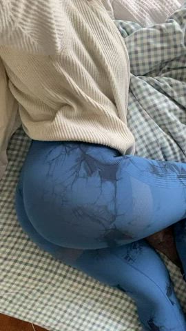 big ass leggings pawg gif