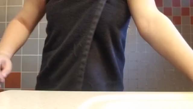 ~SHOWER BOOB TEASE~