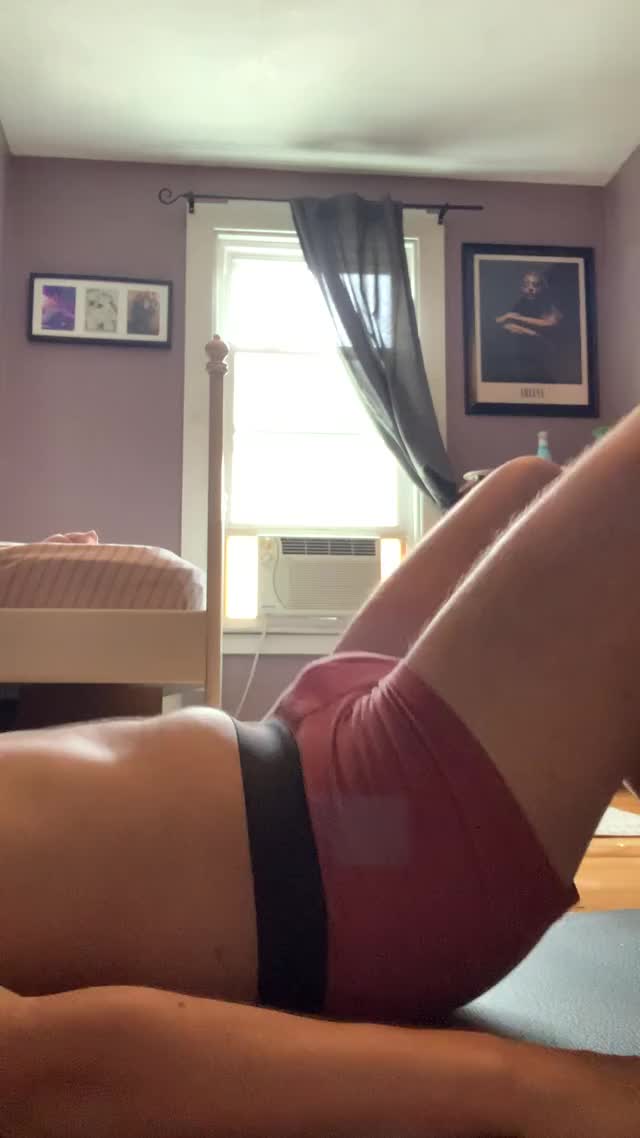 Working out that 🍑