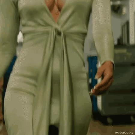 Thicc slut Priyanka Chopra needs to be titfucked and gagged