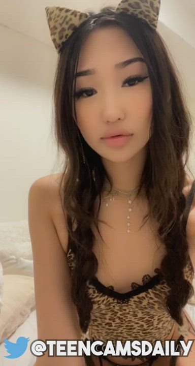 18 Years Old Amateur Asian OnlyFans Pussy Spread Teasing Teen TikTok Porn GIF