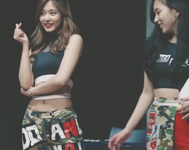 Twice - Tzuyu x Mina