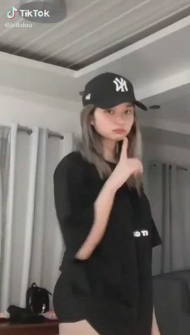 asian ass big ass cute dancing filipina model tiktok twerking gif