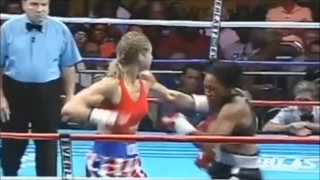 Ann Wolfe - KO's Vonda Ward (Slow Mo)