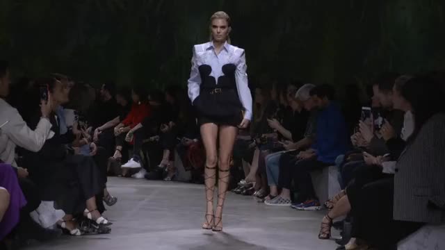 Versace Women’s Spring-Summer 2020 Fashion Show