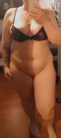 What do you think about my fat wife ?