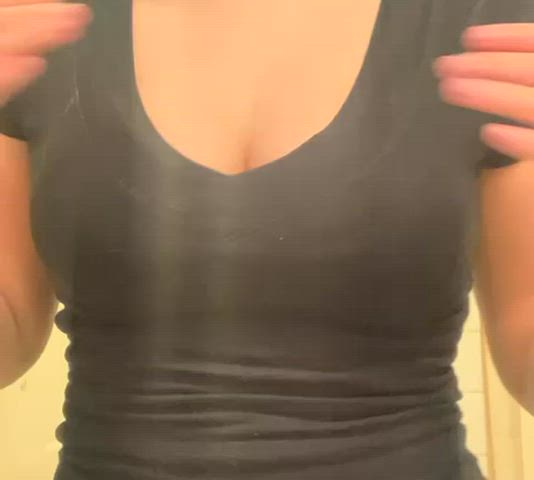 big tits boobs bouncing bouncing tits huge tits natural tits tits titty-drop gif