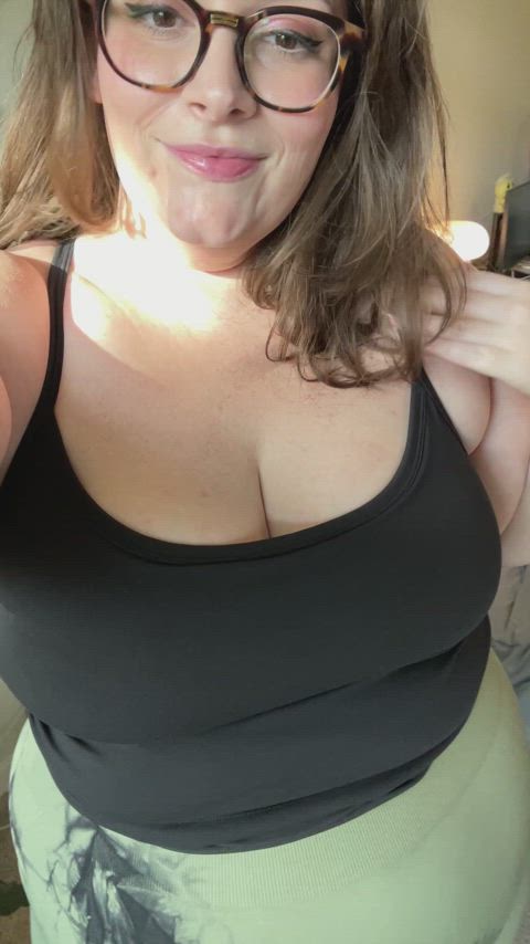 bbw big tits chubby nsfw natural tits onlyfans pawg tits gif