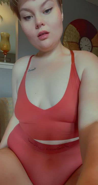 Bouncing Tits Chubby Natural Tits OnlyFans gif