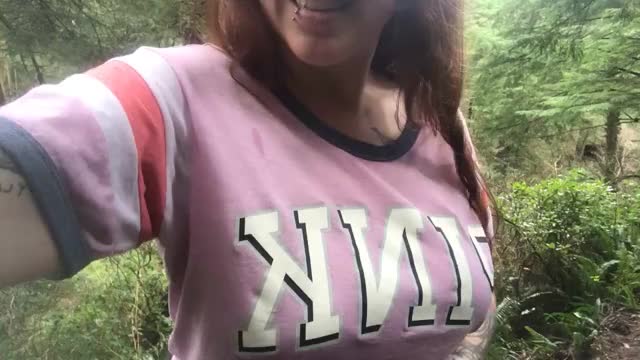 Titties from the trail ? [F]