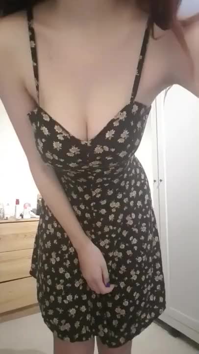 Amateur Girl Summer Dress Strip - Pornhub.com