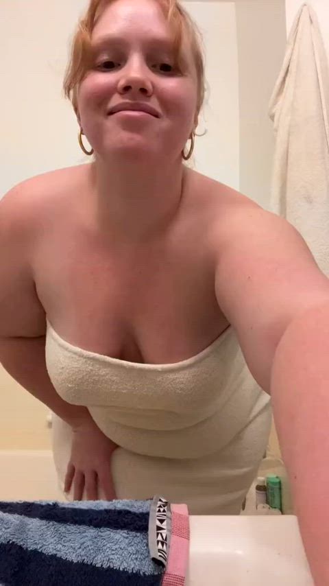 bbw braless nude gif