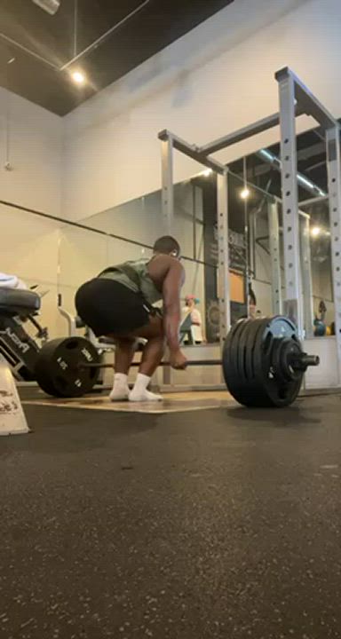 525 pounds at 187 body weight!! A huge accomplishment I wanted to share!!