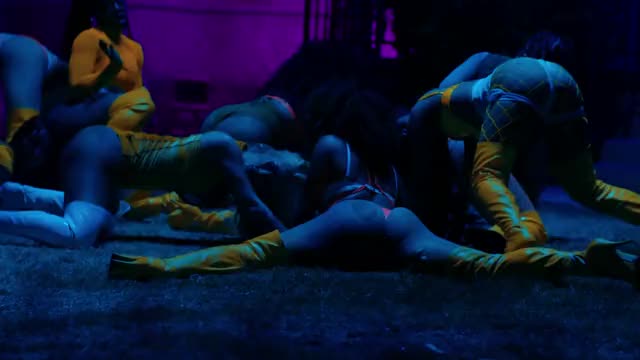 Iggy Azalea - Kream ft. Tyga (Official Music Video)