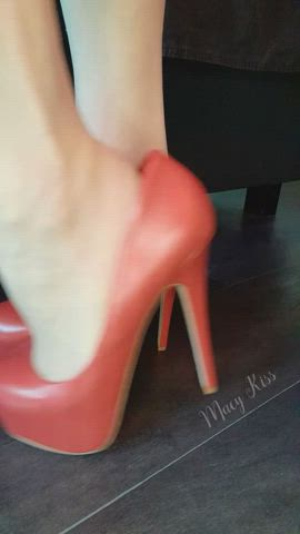 feet heels high heels nylon toes gif