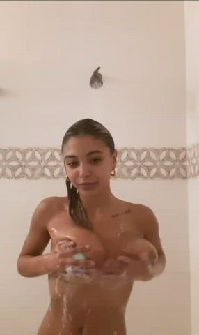 amateur bathroom big tits boobs ebony huge tits natural tits shower soapy tits gif