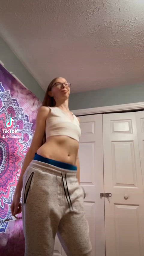 clothed cute long hair nerd slim tall tiktok white girl gif